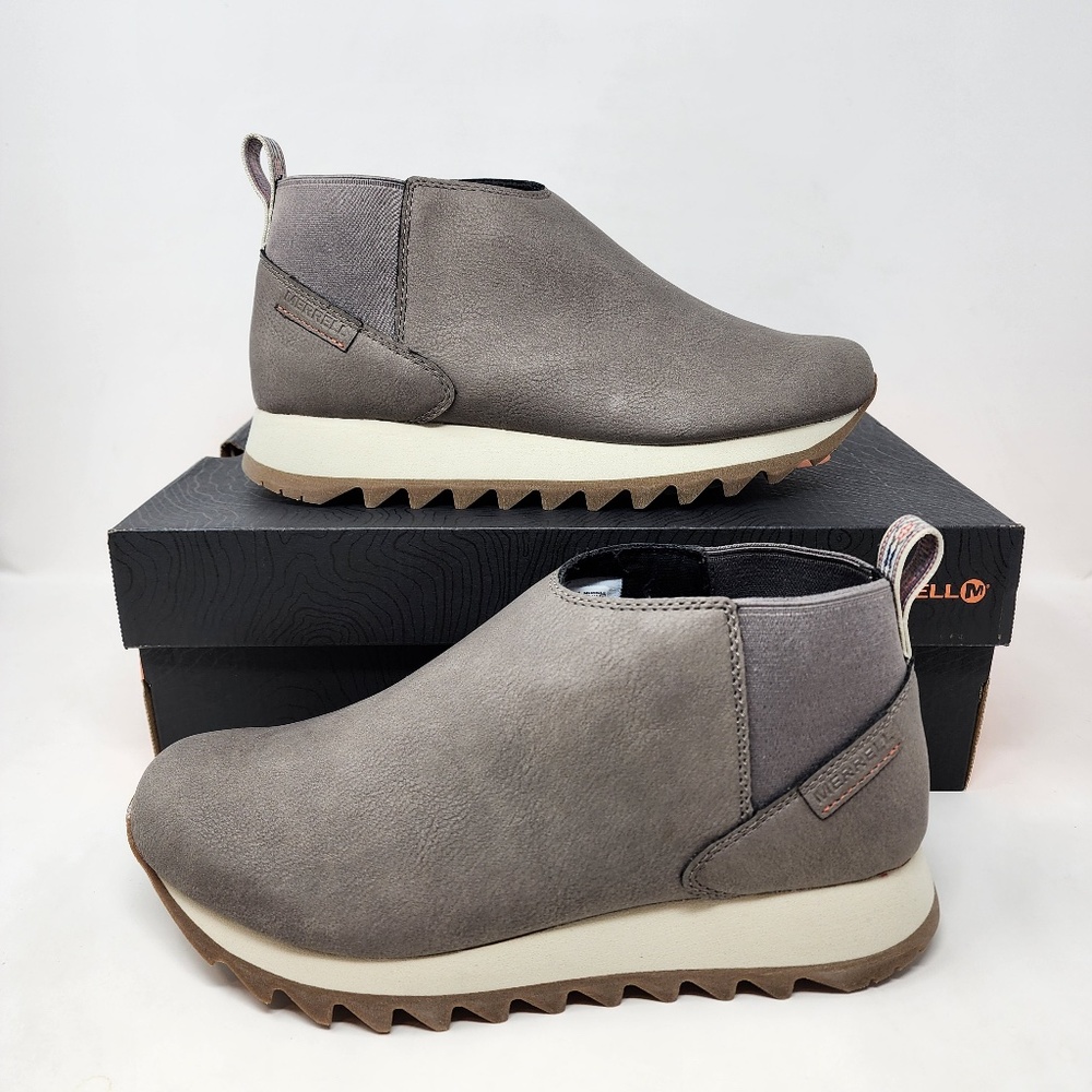 Merrell Alpine Chelsea Boots